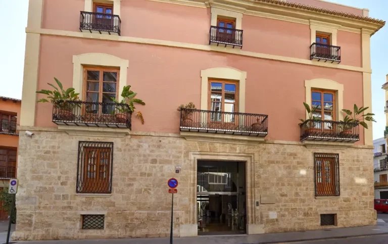 COLEGIO-MAYOR-RECTOR-PESET-VALENCIA