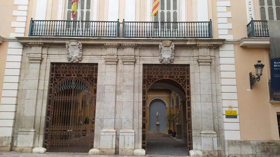 Fachada de edifico antiguo