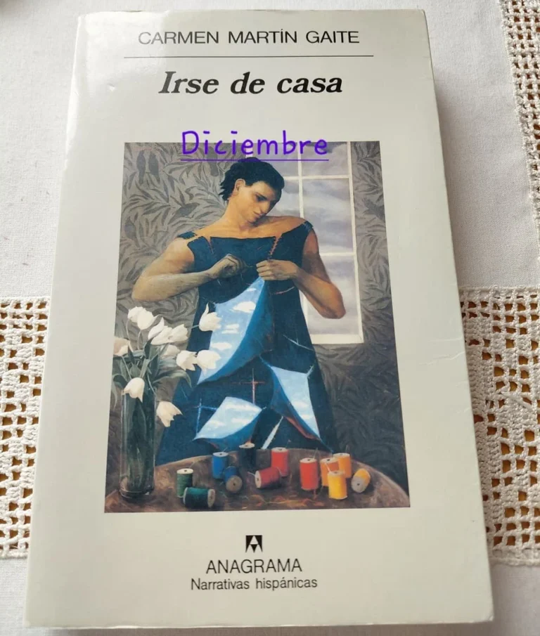 Portada de libro en color beige con dibujo de una mujer en el centro